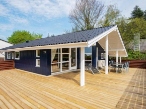 Two-Bedroom Holiday home in Bjert 1 in Bjert